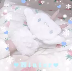 Cinnamoroll fleece gloves