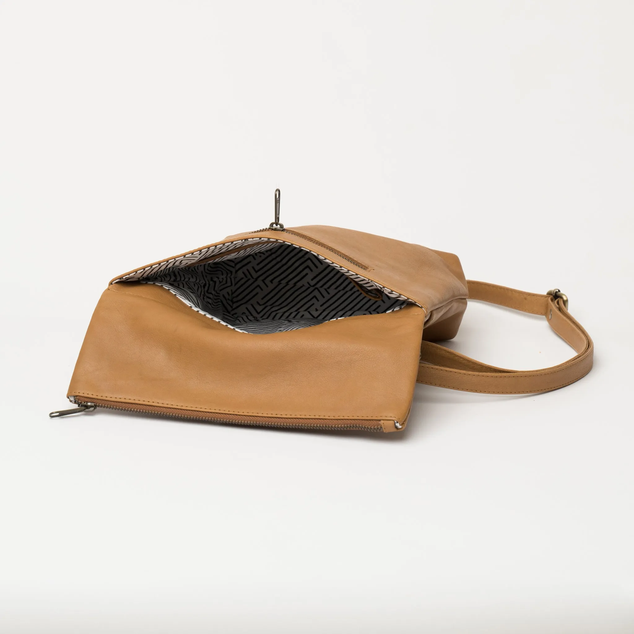 Duffle&Co: The Zahra Bag - Vintage Tan