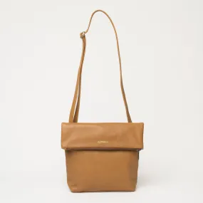 Duffle&Co: The Zahra Bag - Vintage Tan