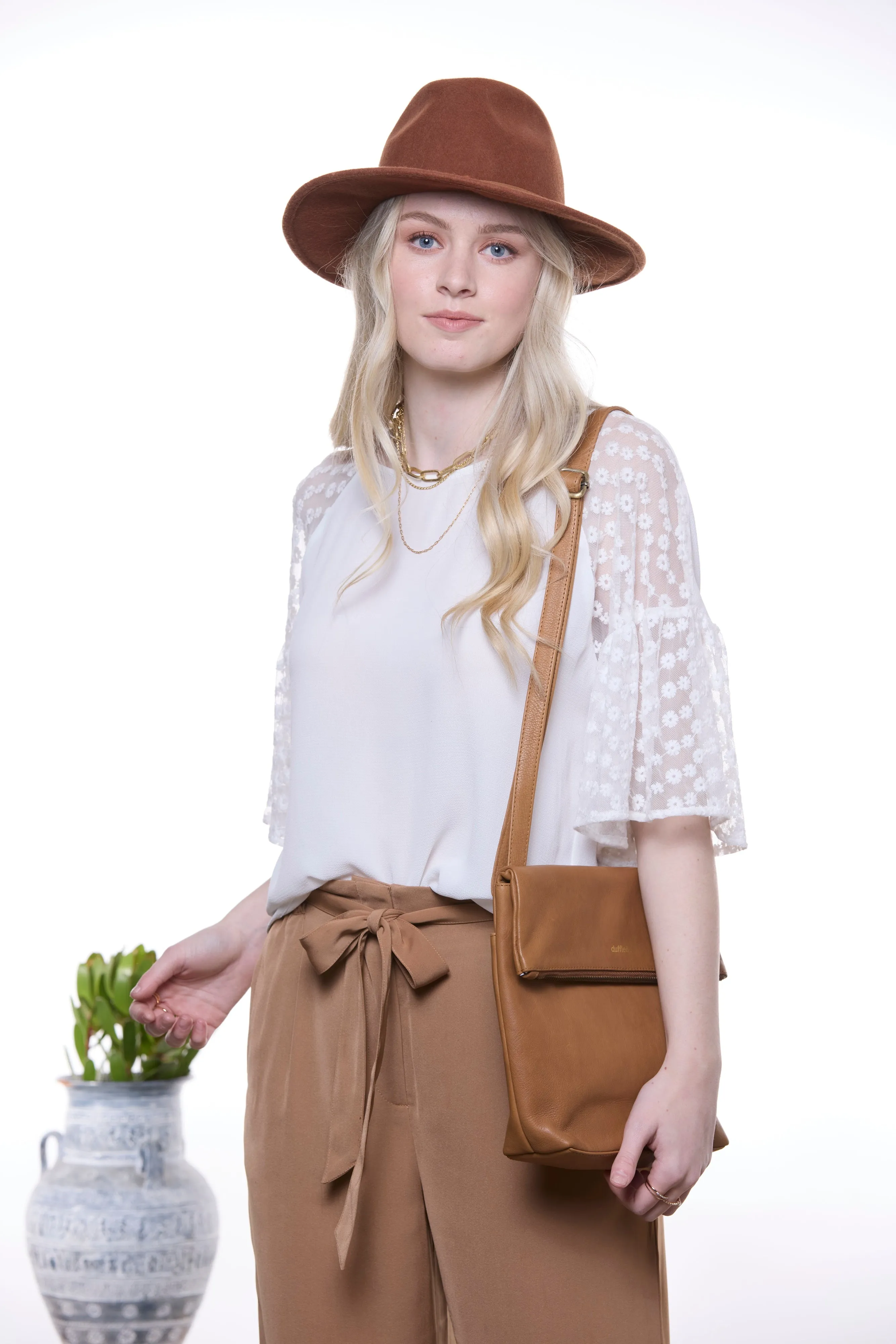 Duffle&Co: The Zahra Bag - Vintage Tan