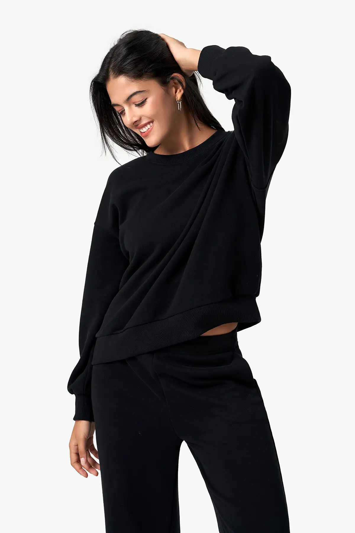 Oversized Long-Sleeve Sweatshirt